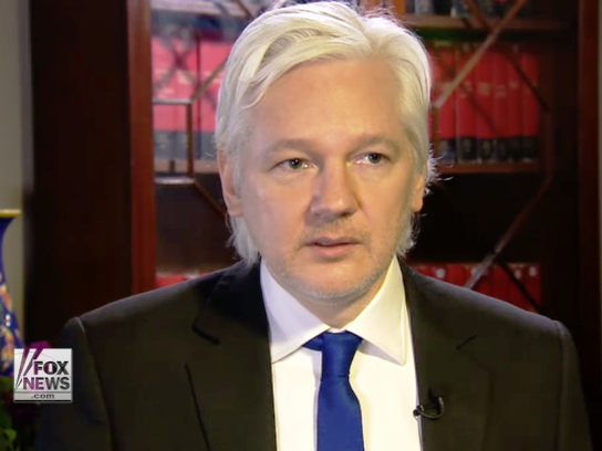Nhà sáng lập WikiLeaks không tin Nga can thiệp bầu cử Mỹ ảnh 1