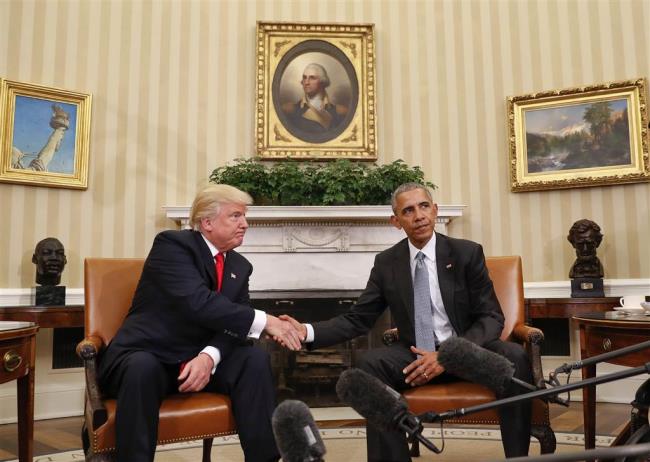 Những khoảnh khắc ấn tượng trong 2 nhiệm kỳ của Tổng thống Obama ảnh 20