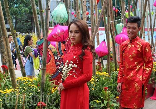 Nhộn nhịp phố ông đồ tại TP Hồ Chí Minh ảnh 9