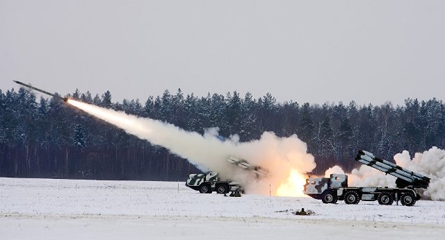 Nga phát minh 'áo tàng hình' khoác cho hệ thống tên lửa Smerch ảnh 1
