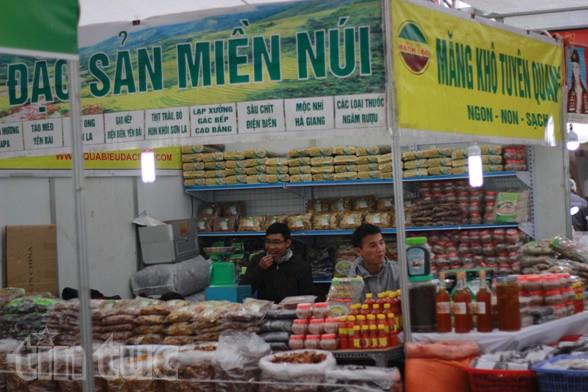 Đặc sản vùng miền đón Tết hút khách ảnh 4
