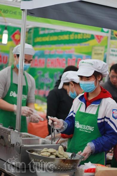 Đặc sản vùng miền đón Tết hút khách ảnh 9