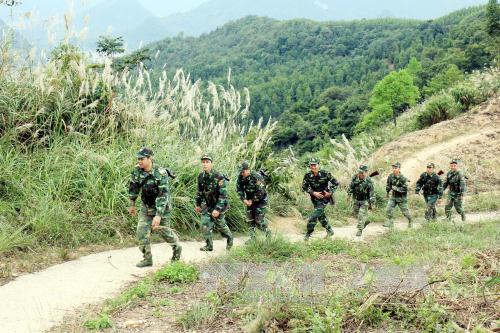 Xuân biên cương thắm tình quân dân ảnh 1