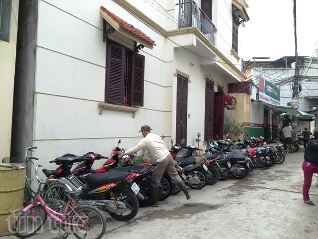 Dịch vụ rửa xe 'hốt bạc' ảnh 1