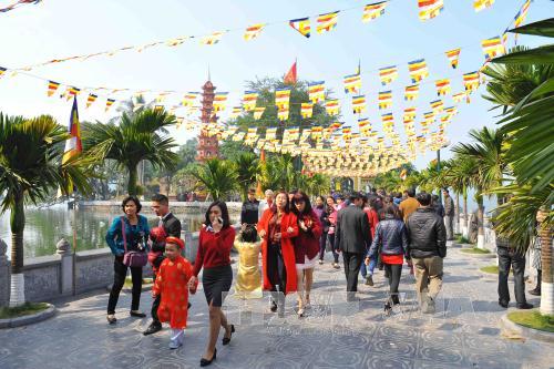Lễ chùa đầu năm – Nét đẹp văn hóa người Thủ đô ảnh 1