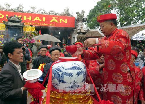 Lễ rước nước, tế cá tại hội đền Trần Nam Định 2017 ảnh 1