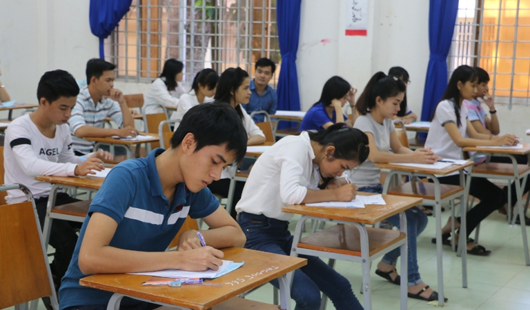 Thuận lợi cho cả trường và trò trong tuyển sinh ảnh 1