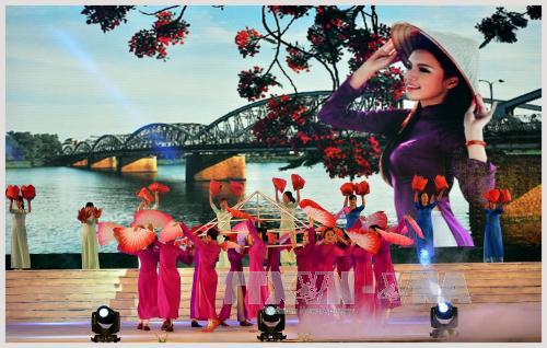 Khai mạc Năm Du lịch quốc gia 2017 Lào Cai - Tây Bắc ảnh 2