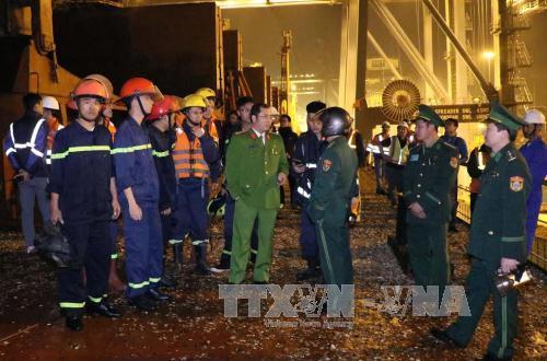 Cháy tàu quốc tế nhập hàng ở cảng Cái Lân ảnh 1