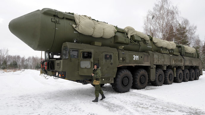 Nga ồ ạt nâng cấp vũ khí, cẩn trọng trước NATO ảnh 1