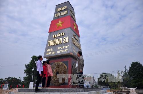Cột mốc chủ quyền Trường Sa trên 'mảnh đất thép' ảnh 2