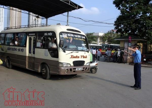 Hà Nội: 370 xe ô tô bị thu hồi phù hiệu chủ yếu do vi phạm tốc độ ảnh 1