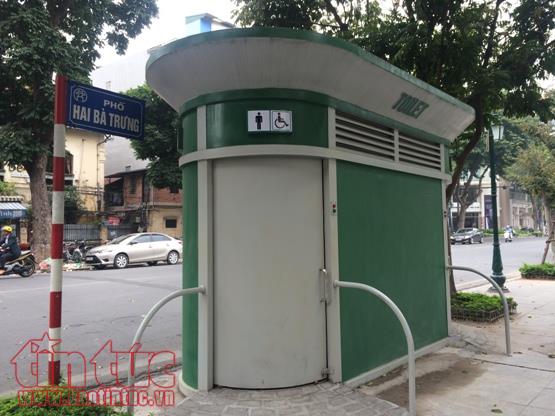 Sợ hãi bước chân vào nhà vệ sinh công cộng tại Hà Nội ảnh 7