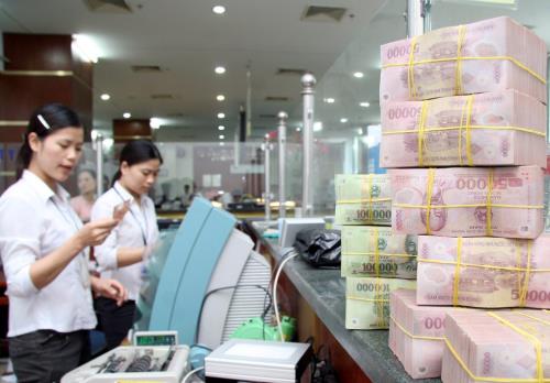 Lãi suất huy động nhiều ngân hàng tăng cao gần 9% ảnh 1