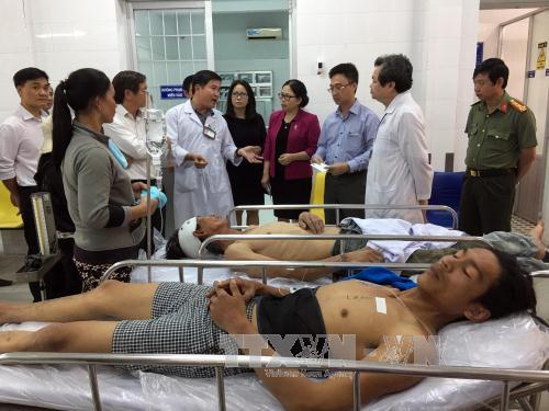 Hiện trường vụ sập giàn giáo làm 7 người bị thương ảnh 8