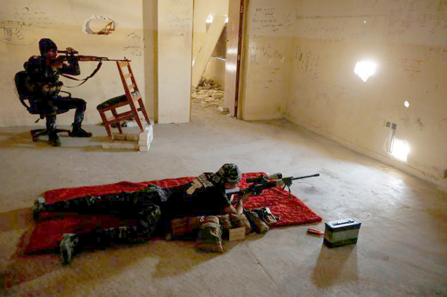 Cuộc chiến bắn tỉa nóng bỏng tại Mosul ảnh 1