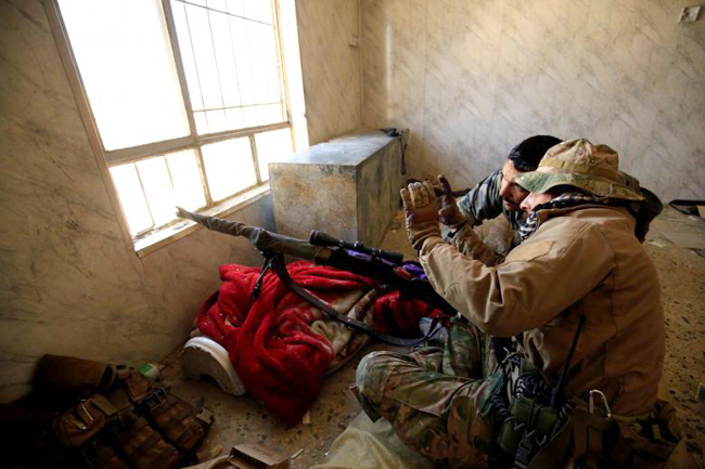 Cuộc chiến bắn tỉa nóng bỏng tại Mosul ảnh 8