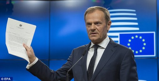 Giây phút lịch sử của tiến trình Brexit: Anh trao Điều 50 tới Chủ tịch EC ảnh 2