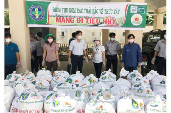 Ninh Thuận tiêu hủy gần 300 kg rác thải thuốc bảo vệ thực vật ảnh 1