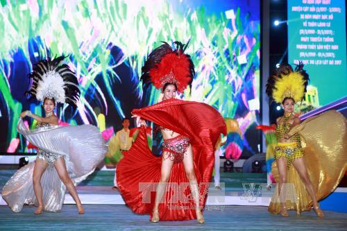 Tưng bừng lễ hội đường phố Cát Bà lần thứ nhất ảnh 5