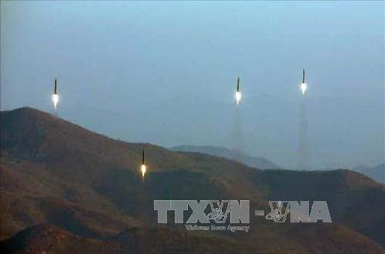 Bất ngờ với loại tên lửa trong vụ phóng mới nhất của Triều Tiên ảnh 1
