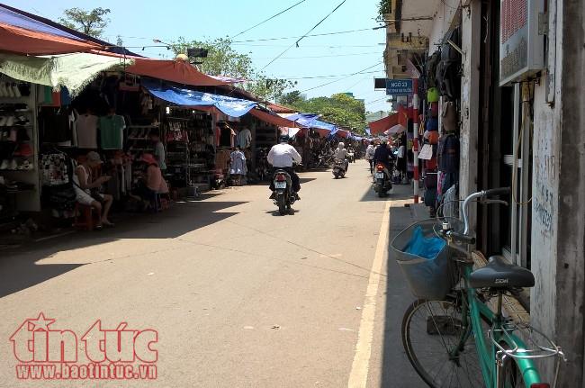 Trật tự vỉa hè vẫn 'phập phù' theo ý thức người dân ảnh 8