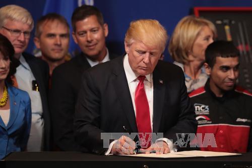 Ông Trump ‘xóa sổ’ trang web về môi trường quan trọng nhất của Mỹ ảnh 1