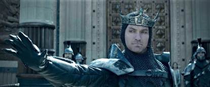 Ngắm dàn sao nam danh tiếng bậc nhất Hollywood quy tụ trong King Arthur ảnh 2