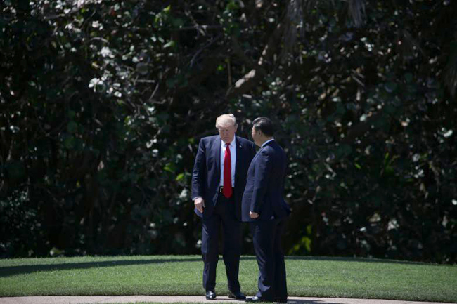 Nhìn lại 100 ngày đầu ông Trump ghi dấu ấn trên cương vị Tổng thống Mỹ ảnh 13