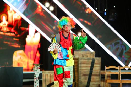 Hương Giang Idol bị cưa người để tìm sát thủ giấu mặt trong Điệp vụ đối đầu ảnh 6