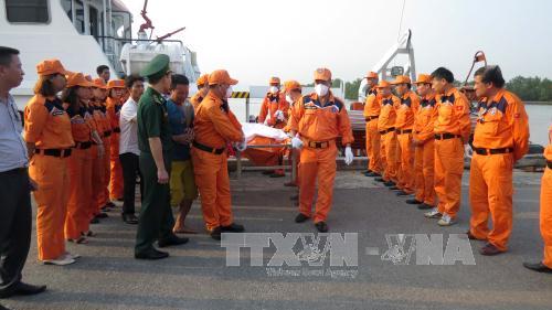 Vụ chìm tàu cá HP 90364 TS: Tìm thấy thi thể hai thuyền viên mất tích ảnh 1