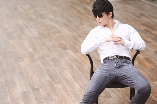 Nathan Lee khoe bộ sưu tập sơ mi hàng hiệu ảnh 12