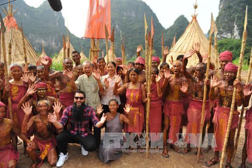 Đạo diễn ‘Kong: Skull Island’ thăm lại phim trường tại Ninh Bình ảnh 6