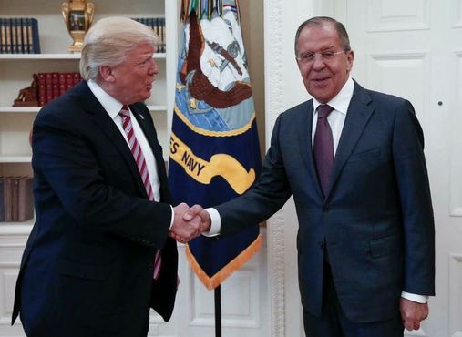 Nga tung ảnh họp kín ở Phòng Bầu dục, Tổng thống Mỹ Donald Trump 'phản đòn' bất ngờ ảnh 1