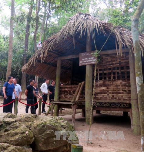 Tân Trào nhớ Bác ảnh 1
