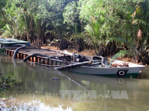 Bến Tre quyết liệt xử lý tình trạng khai thác cát trái phép ảnh 1
