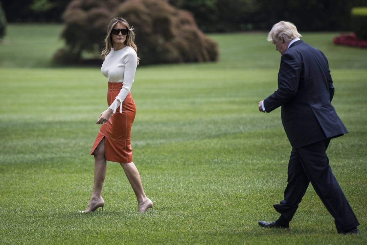 Chiêm ngưỡng những bộ cánh thời thượng của bà Melania Trump ảnh 2