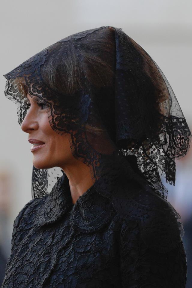 Chiêm ngưỡng những bộ cánh thời thượng của bà Melania Trump ảnh 9
