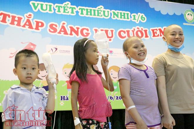 'Thắp sáng nụ cười em' tại Viện Huyết học - Truyền máu trung ương ảnh 6