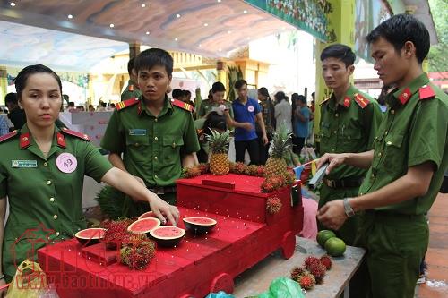 Tôn vinh đặc sản Nam bộ qua hội thi kết mâm ngũ quả ảnh 1