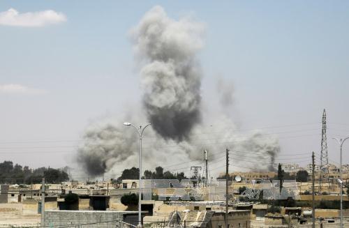Bị Mỹ bắn hạ chiến đấu cơ, Syria sẽ phản đòn ra sao? ảnh 1