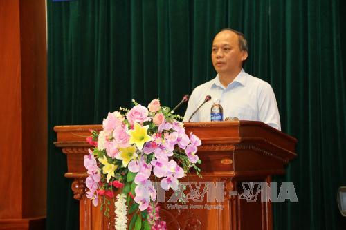 Thứ trưởng Bộ Nông nghiệp và Phát triển nông thôn Vũ Văn Tám phát biểu tại hội nghị. 
