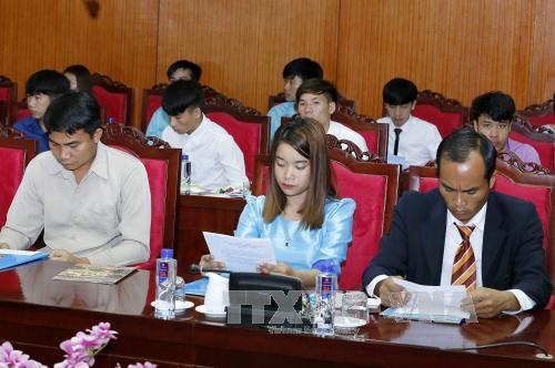 Chủ tịch Quốc hội Lào Pany Yathotou gặp mặt lưu học sinh Lào tại Sơn La ảnh 2