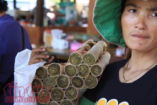 Khám phá chợ côn trùng đặc sản ‘nhìn phát khiếp’ ở đất nước Chùa Tháp ảnh 13