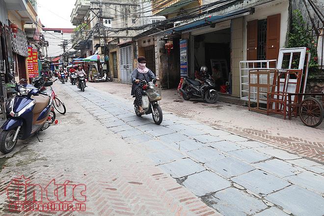 Con đường lát đá xanh độc đáo nhất Việt Nam ảnh 4
