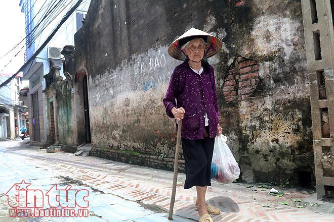 Con đường lát đá xanh độc đáo nhất Việt Nam ảnh 15