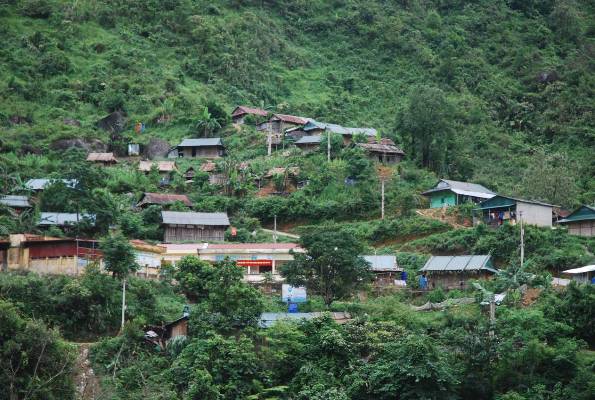 Phát triển toàn diện cho vùng 4 dân tộc rất ít người ảnh 1