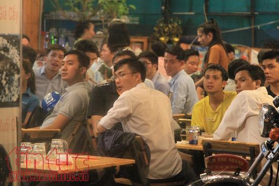 Lực lượng chức năng quận 1 tiếp tục xuống đường 'dọn' vỉa hè ảnh 13