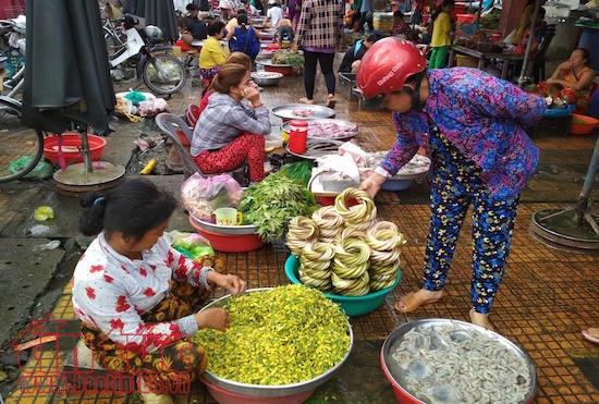 Hút hồn chợ quê mùa nước nổi ở Đồng Tháp Mười ảnh 4