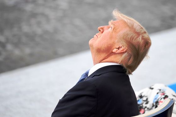 Nhật thực tháng 8 có thể ảnh hưởng Tổng thống Donald Trump? ảnh 1